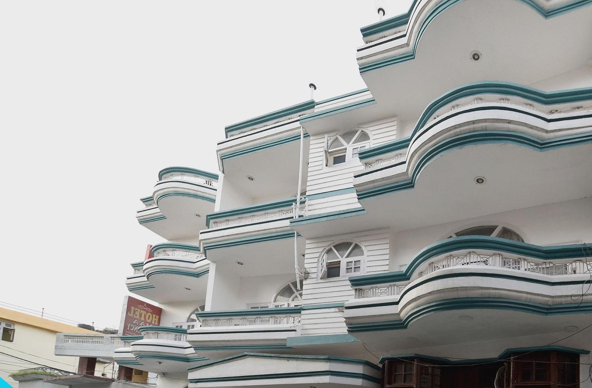 Super Hotel O Maa Residency Джамму Екстер'єр фото